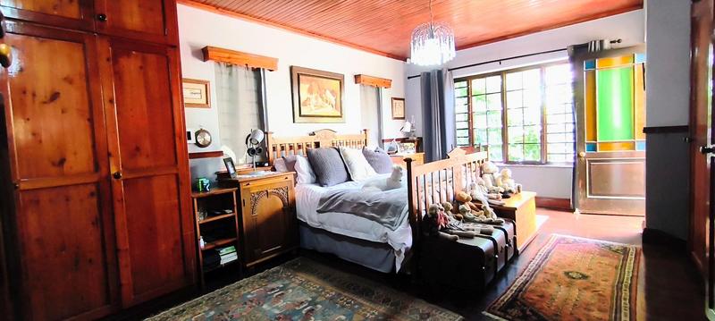 6 Bedroom Property for Sale in Kraaibosch Western Cape